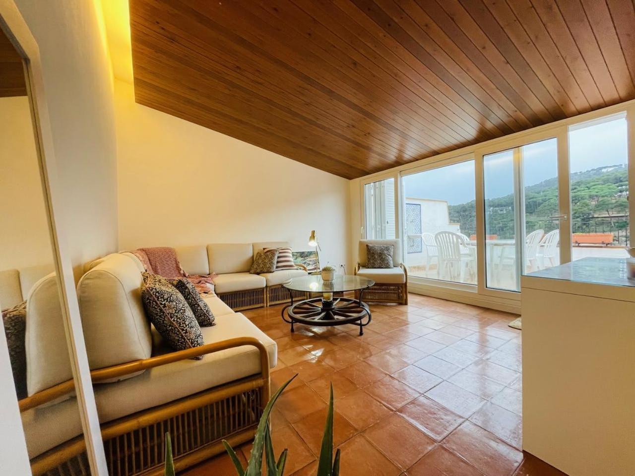 Tamariu Platja - Penthouse On Passeig Del Mar. Lägenhet Exteriör bild