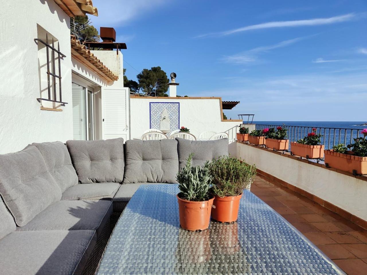 Tamariu Platja - Penthouse On Passeig Del Mar. Lägenhet Exteriör bild