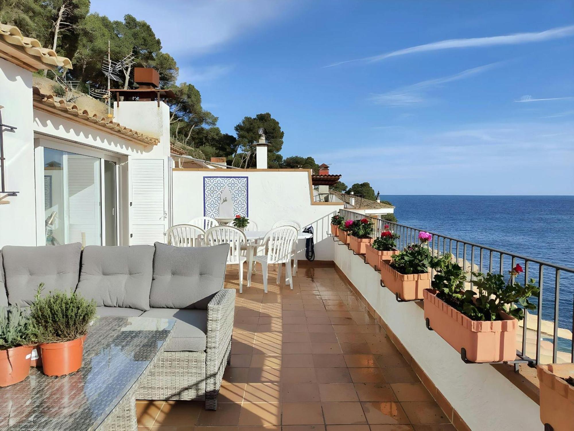 Tamariu Platja - Penthouse On Passeig Del Mar. Lägenhet Exteriör bild
