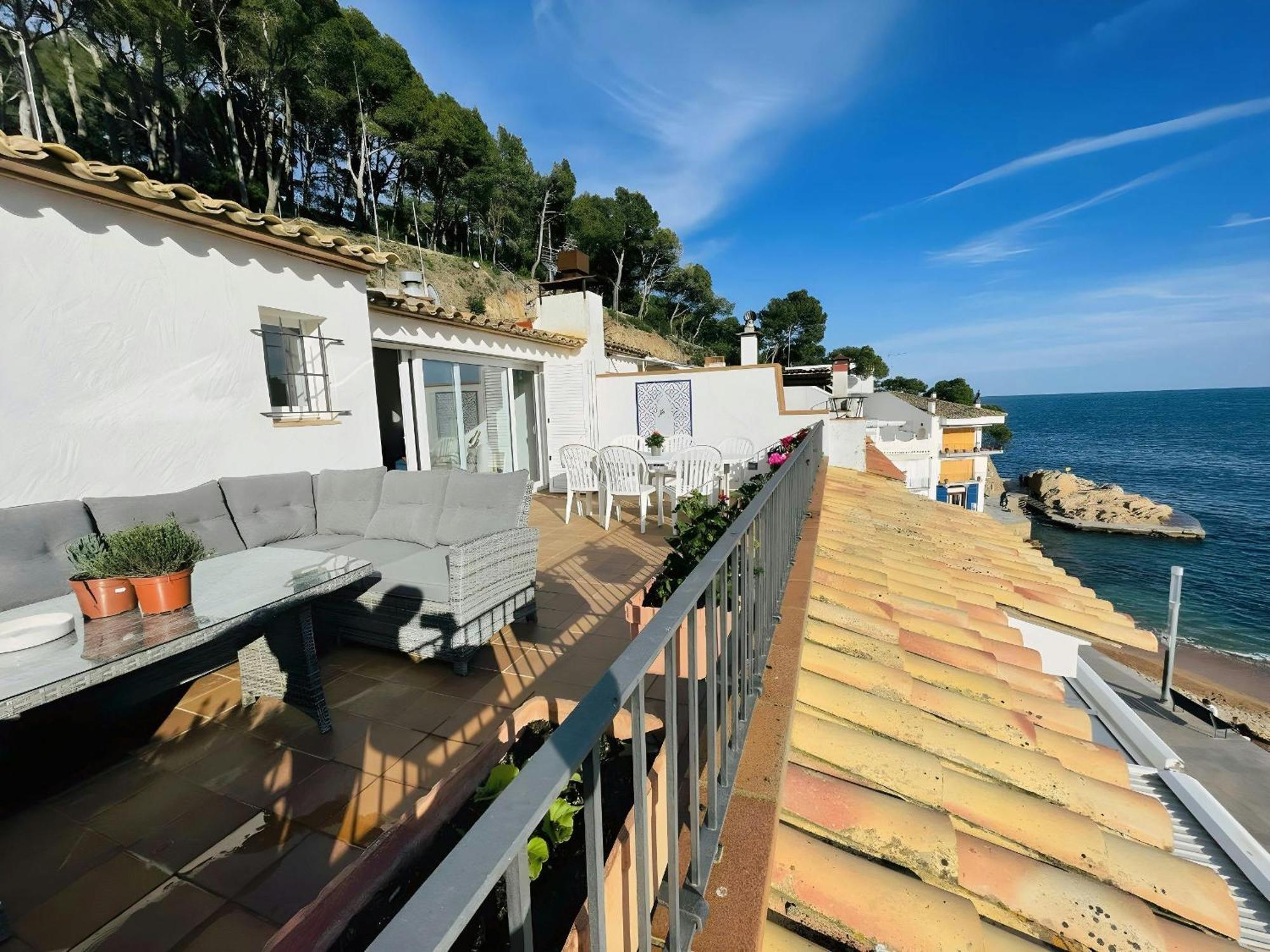 Tamariu Platja - Penthouse On Passeig Del Mar. Lägenhet Exteriör bild